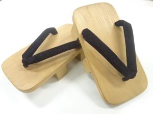 未使用品　鼻緒ビロード男物桐下駄（24センチ）